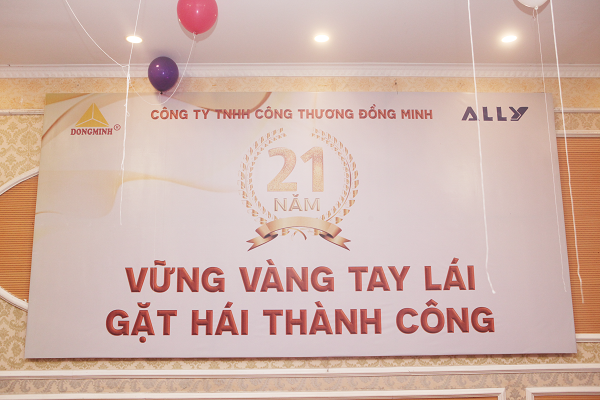 LỄ KỈ NIỆM 21 NĂM THÀNH LẬP CÔNG TY TNHH CÔNG THƯƠNG ĐỒNG MINH