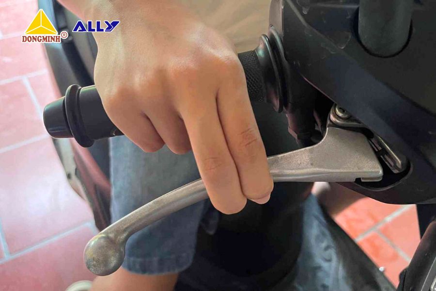 Cách Khắc Phục Các Lỗi Thường Gặp Ở Xe Máy