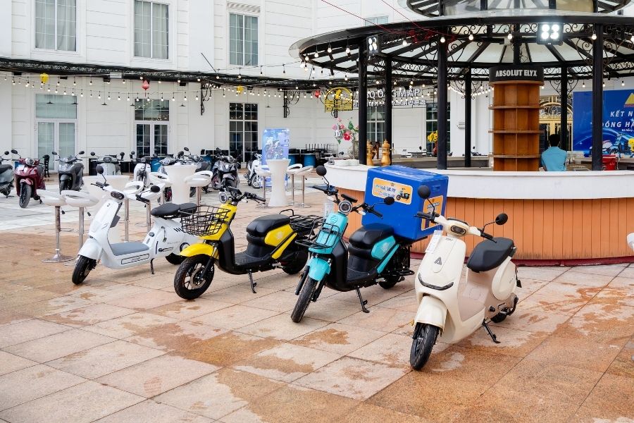 Bỏ Túi Kinh Nghiệm Mua Xe Máy Điện Cho Người Mới