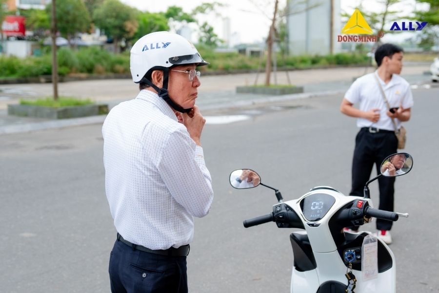 Hướng Dẫn Sử Dụng Xe Máy 50cc Cho Người Mới