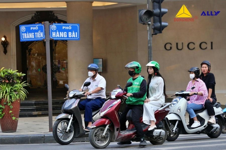 Hà Nội Dự Kiến Chưa Cấm Xe Máy Xăng Tại Vùng Lõi Hoàn Kiếm