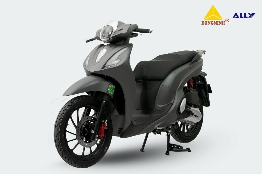 Nên Mua Xe Máy 50cc Hay Xe Điện?